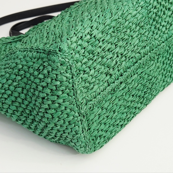 LIKE NEW CLARE V SUMMER SIMPLE RAFFIA TOTE BAG - GREEN APPLE - Picture 9 of 11